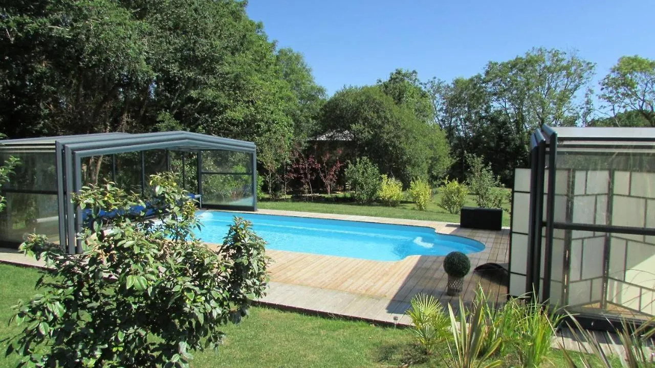 Chalet Des Fees - Piscine Crozon 0*,  France